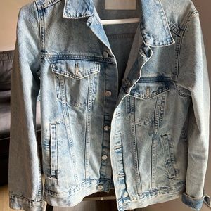 H and M jean jacket size US 8 (I’m 5’4” 130 pounds for reference)